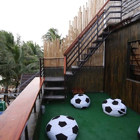 Hostel Avenue Beachfront Balabag  Экстерьер фото