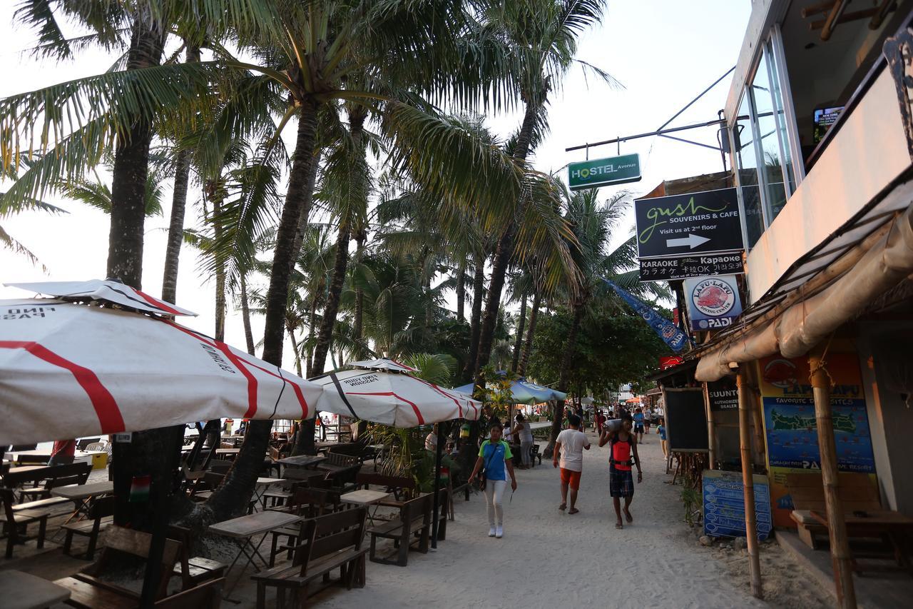 Hostel Avenue Beachfront Balabag  Экстерьер фото
